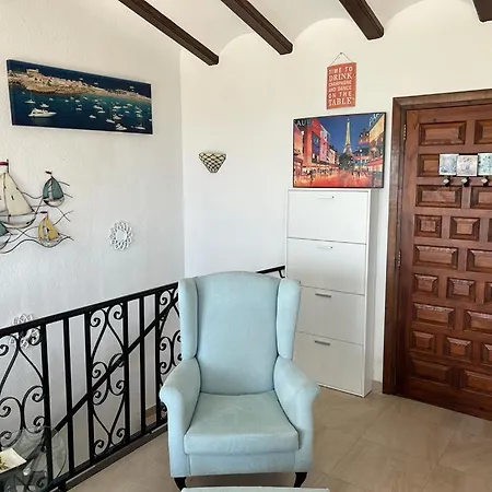Holiday home Townhouse- Romantic, Cute And Quiet *