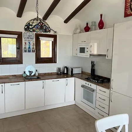 Townhouse- Romantic, Cute And Quiet Holiday home Moraira