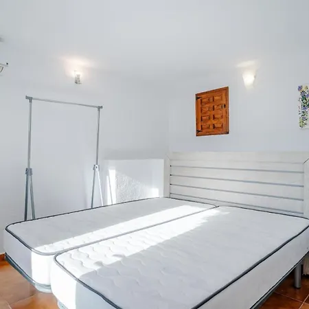 Townhouse- Romantic, Cute And Quiet Holiday home